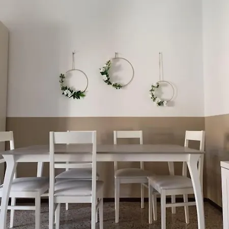 Casa Di Ale Incantevole Con Parcheggio Gratuito Apartamento